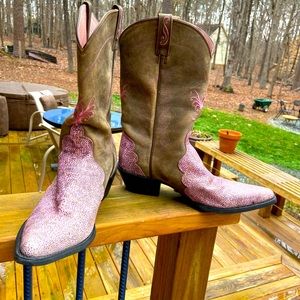 Ariat Boots Women’s size 10